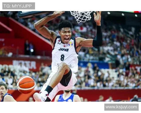 南京篮球队以59分领跑世界杯积分榜展现强劲实力与团队合作精神