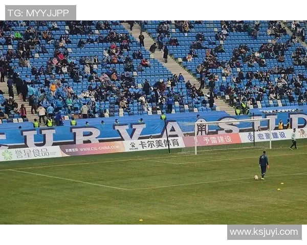 南京羽毛球队在城市联赛中以75分稳居积分榜首位展现强劲实力